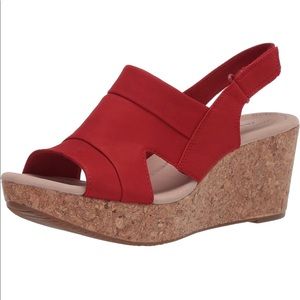 NIB Clarks Annabel Ivory Red Nubuck Sandal